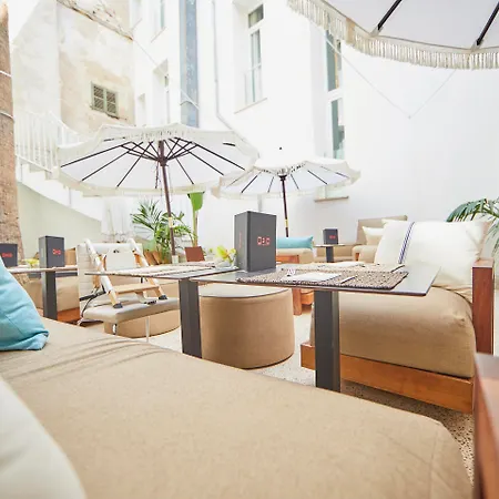 Hotel Puro Oasis Urbano